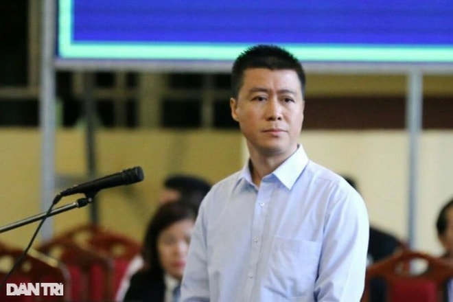Phan Sào Nam ngồi tù trở lại: Vụ việc hi hữu trong lịch sử tố tụng - 1 Phan Sào Nam ngồi tù trở lại: Vụ việc hi hữu trong lịch sử tố tụng - 1