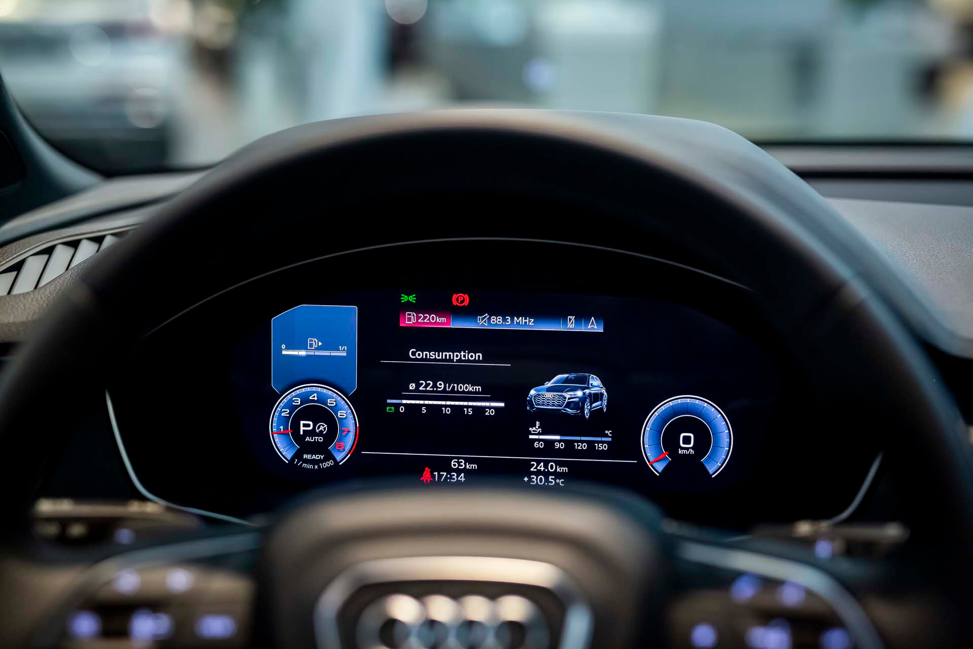 Đồng hồ hiển thị điện tử trên Audi Q5 Sportback