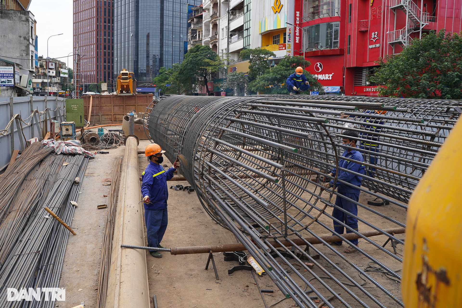 Cận cảnh xây dựng cầu vượt chữ C 150 tỷ đồng ở Hà Nội - 4