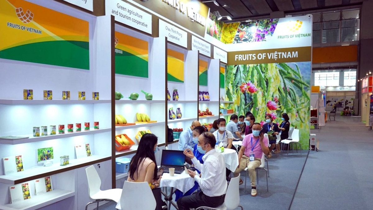 Khu gian hàng theo mô hình “Triển lãm từ xa” của doanh nghiệp Việt Nam tại Hội chợ Hoa quả Quảng Châu 2021.