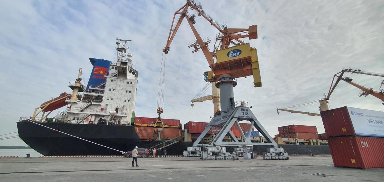 Thiết lập tuyến vận tải biển kết nối trực tiếp Việt Nam - Malaysia - Ấn Độ - 2