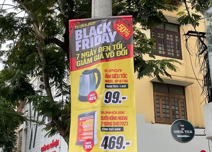 Trước Black Friday, phố thời trang ở Hà Nội đìu hiu khách dù giảm giá 80% - 11