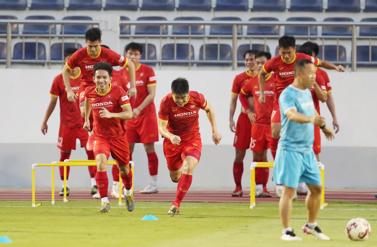 ĐT Việt Nam chỉ còn 13 cầu thủ từng vô địch AFF Cup 2018 tham dự chuyến tập huấn tại Vũng Tàu để chuẩn bị cho chiến dịch bảo vệ danh hiệu.