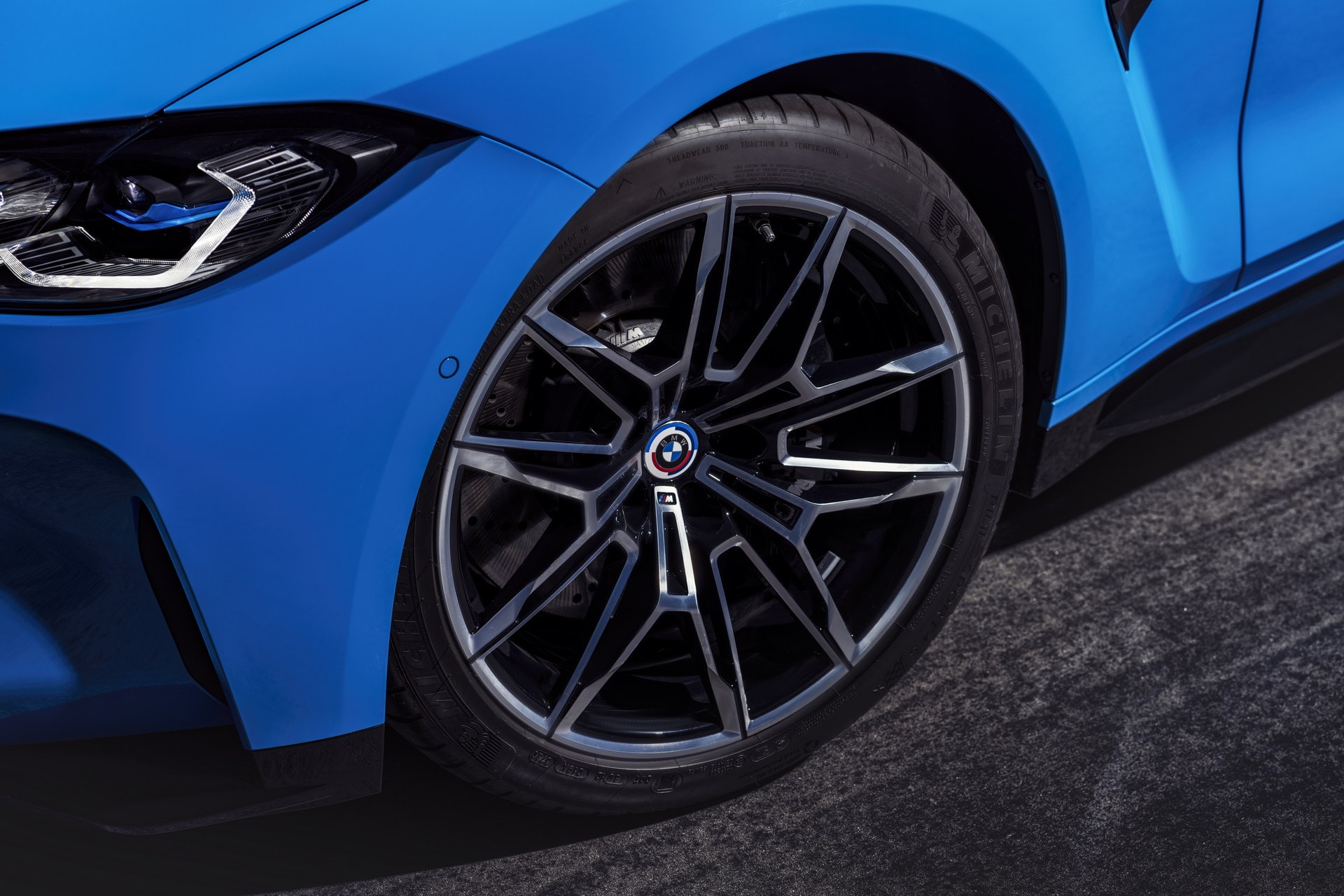Logo kỉ niệm của BMW Logo kỉ niệm của BMW