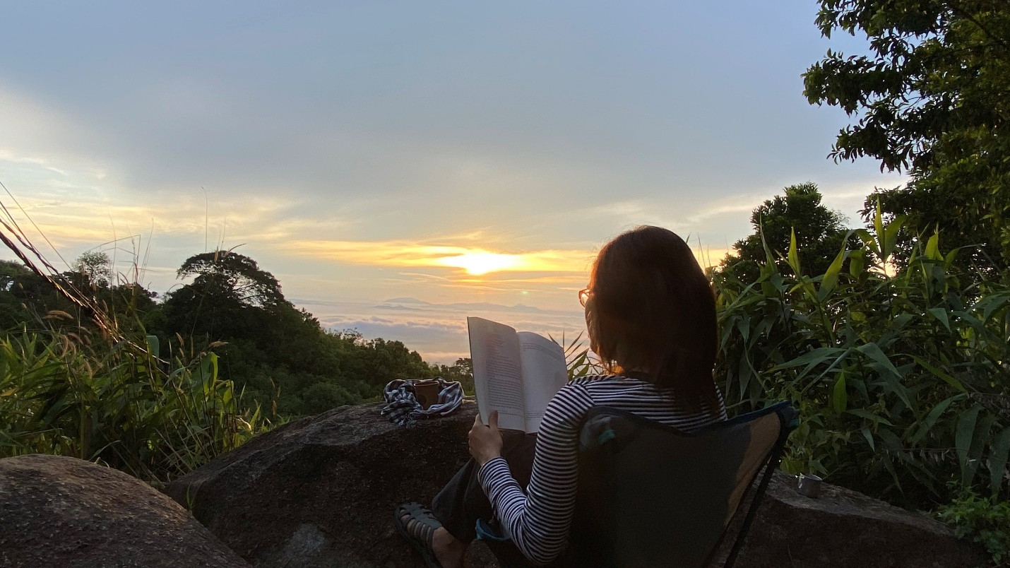 Lên núi Chứa Chan cắm trại săn mây, đọc sách sau giãn cách - 9