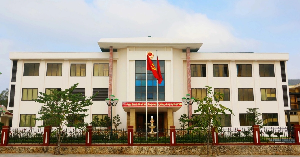 Vụ Bí thư Cô Tô bị tố hiếp dâm: Vì sao hàng loạt lãnh đạo bị kỷ luật? - 1 Vụ Bí thư Cô Tô bị tố hiếp dâm: Vì sao hàng loạt lãnh đạo bị kỷ luật? - 1