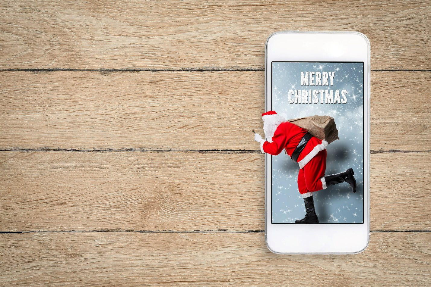 Không khí Giáng sinh đang tràn ngập khắp nơi, và bạn có thể mang nó vào chiếc điện thoại của mình với những ảnh nền Giáng sinh đầy tính giải trí. Cùng với iPhone và Android, cảm nhận và thưởng thức mùa lễ hội này tới tận nhà bạn. Hãy cập nhật ngay để có được những trải nghiệm tuyệt vời.