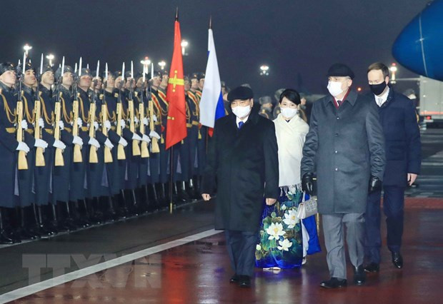 Chủ tịch nước Nguyễn Xuân Phúc bắt đầu thăm chính thức Liên bang Nga - 2