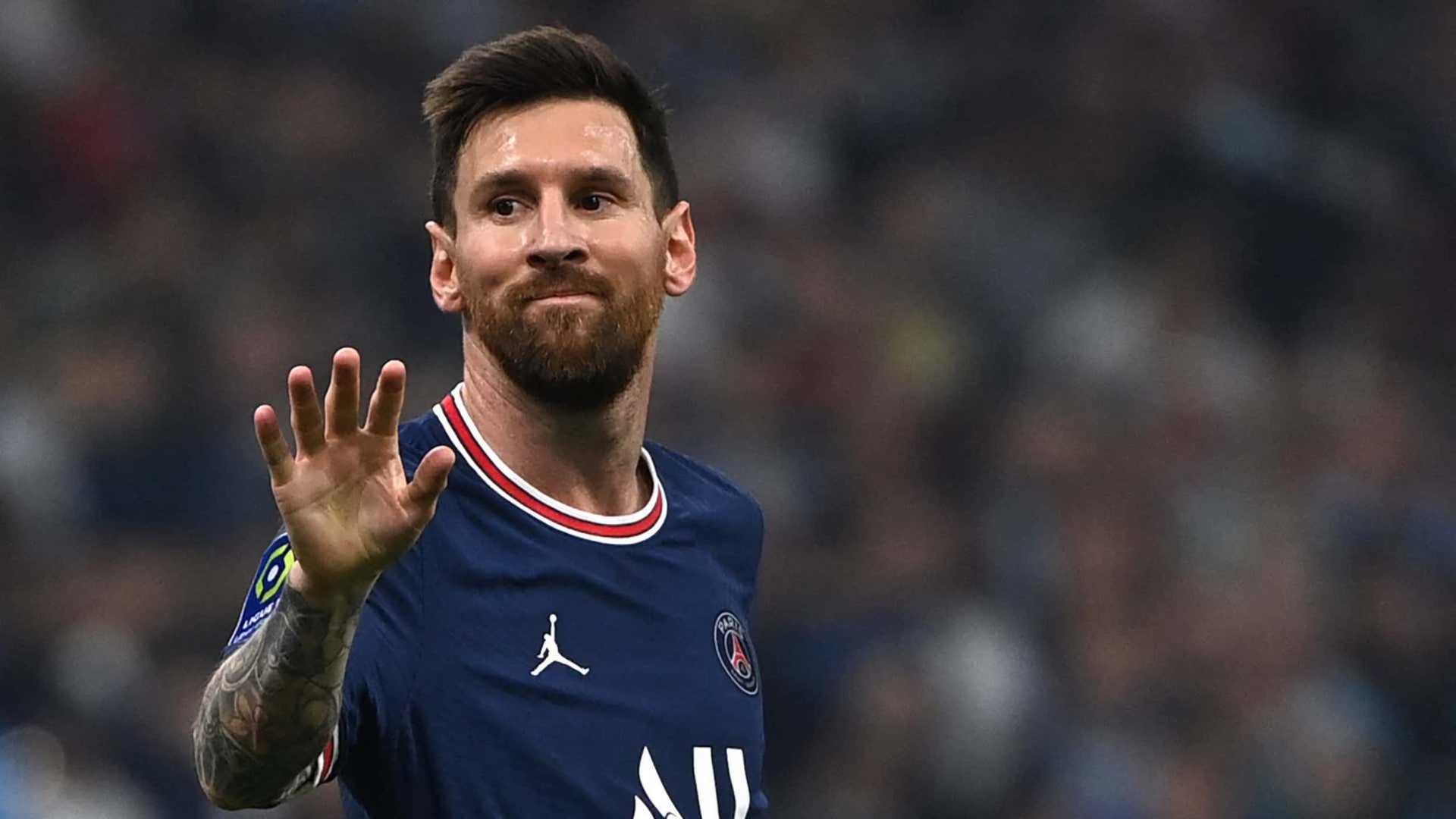 Top 5 ứng viên Quả Bóng Vàng 2021: Ronaldo không có cửa cạnh tranh với Messi - 1