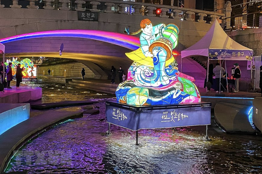 Vẻ đẹp rực rỡ của Lễ hội đèn lồng thường niên Seoul 2021 - 5