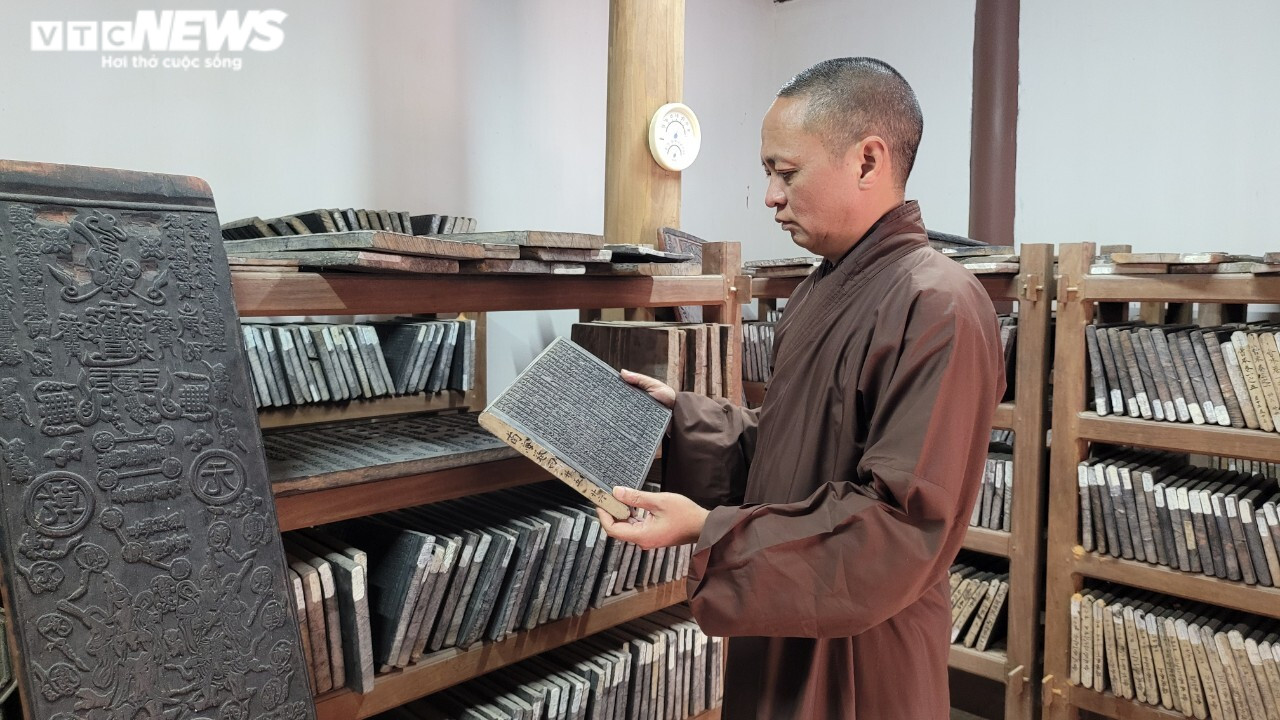 Ngôi chùa lưu giữ mộc bản Kinh Phật khắc trên gỗ thị cổ nhất Việt Nam - 12