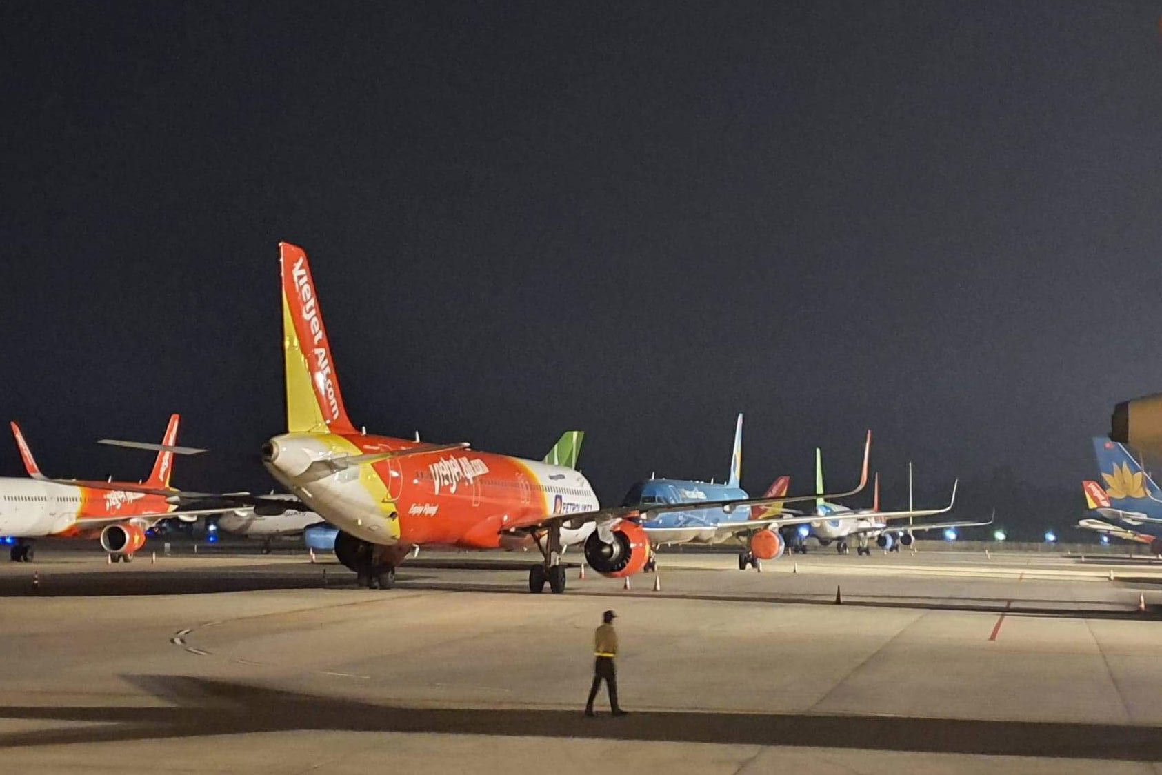 Tăng tần suất bay Hà Nội - Đà Nẵng - TP.HCM lên 16 chuyến/ngày