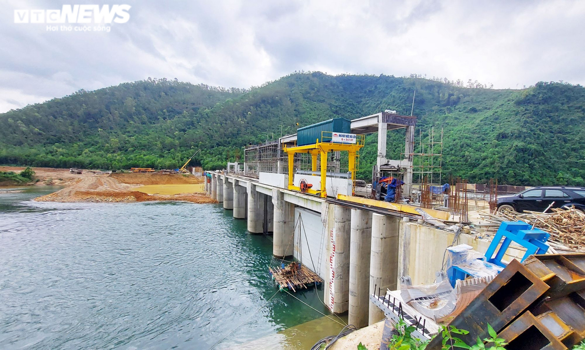 Đà Nẵng: Nhà máy nước sắp nhấn chìm nhà cửa, dân chưa có chỗ di dời - 2