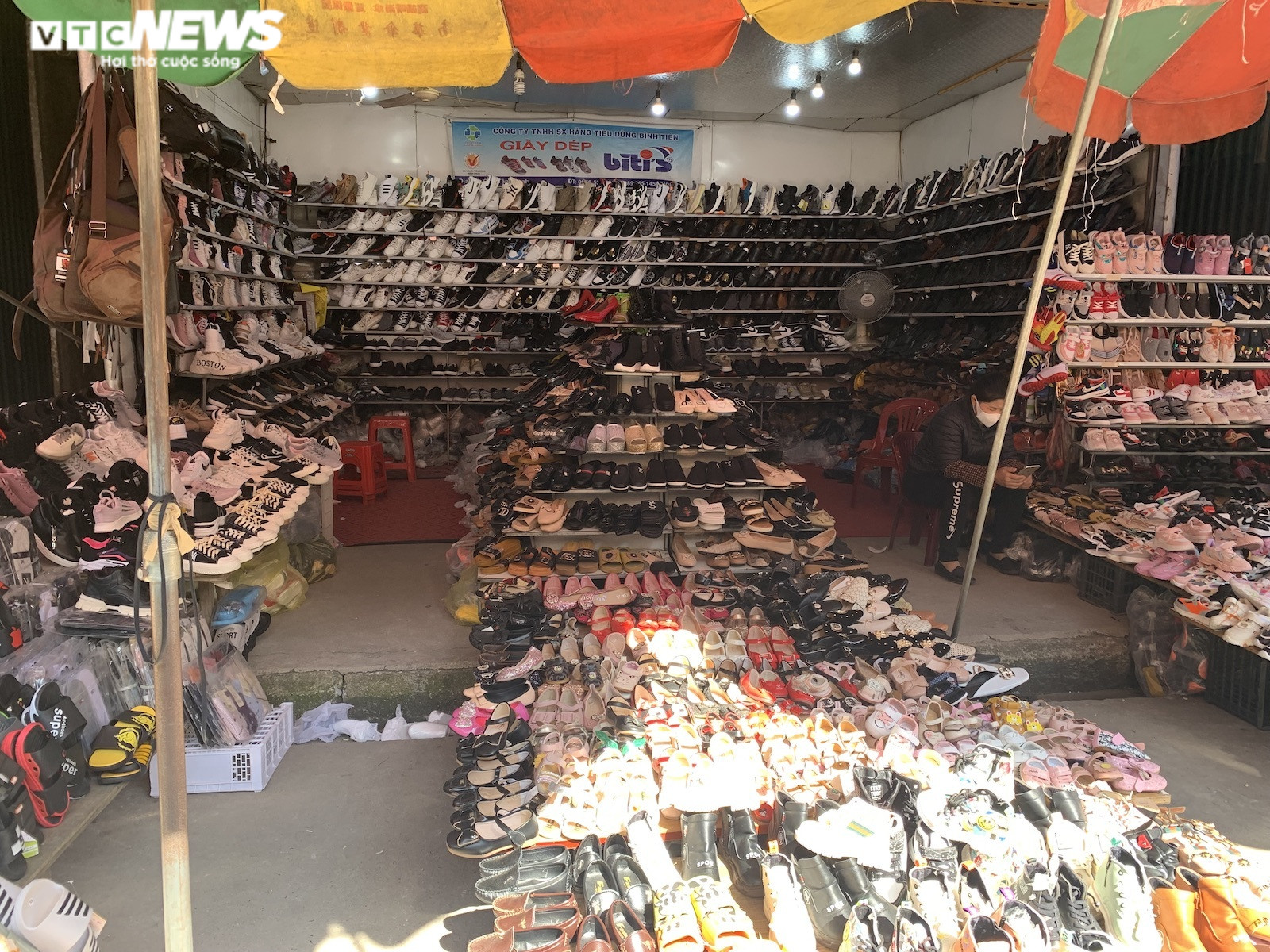 Ảnh: Cảnh đìu hiu khó tin trong 'thiên đường mua sắm' Tân Thanh, Lạng Sơn - 8