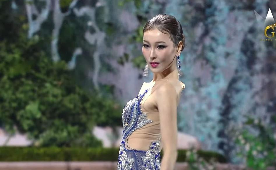 Thùy Tiên dạ hội an toàn, bùng nổ bikini tại bán kết Miss Grand-13