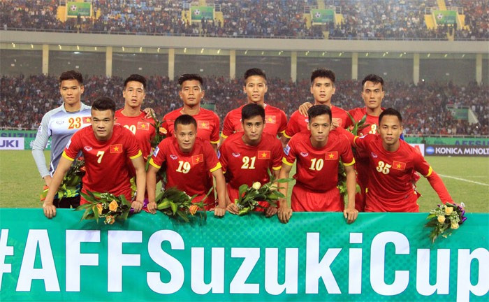 Tuyển Việt Nam thất bại không tưởng trước tuyển Malaysia tại bán kết AFF Cup 2014. Ảnh VFF