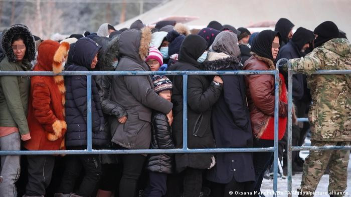 Các nước phương Tây cáo buộc Belarus đẩy người tị nạn đến biên giới Belarus-EU nhằm gia tăng áp lực. (Nguồn: AP)