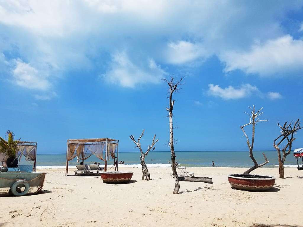 Khách du lịch đừng bỏ lỡ những bãi biển đẹp nhất khi đến Phan Thiết - 5