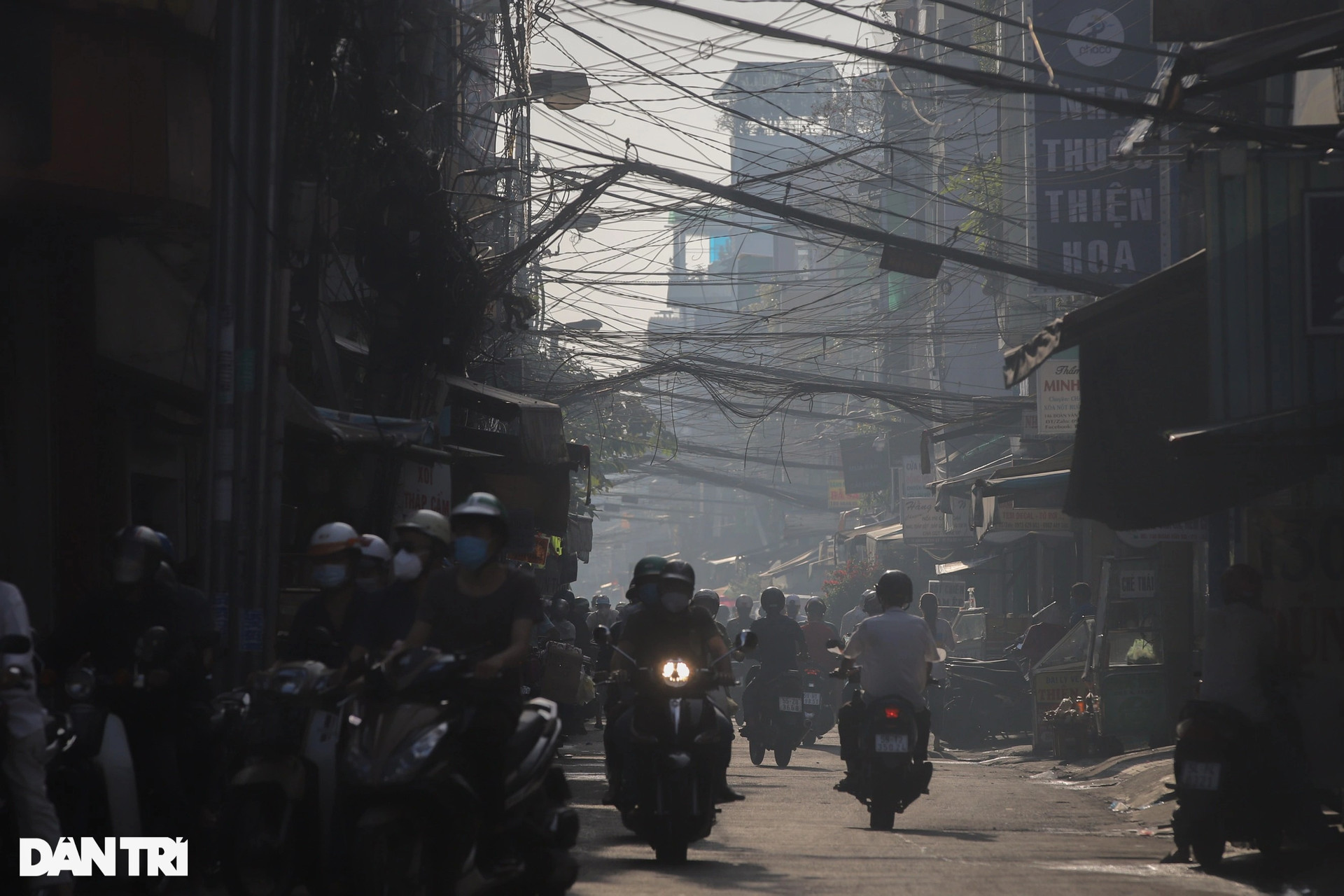 Sài Gòn se lạnh, thành phố phủ kín trong sương mù - 10