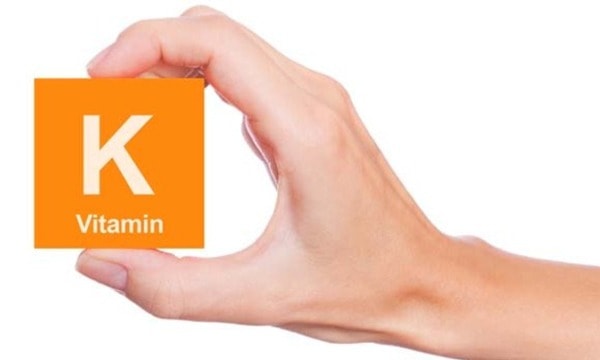 Vitamin K: Vai trò với sức khỏe và những loại thực phẩm giàu vitamin K - Ảnh 2. Vitamin K: Vai trò với sức khỏe và những loại thực phẩm giàu vitamin K - Ảnh 2.