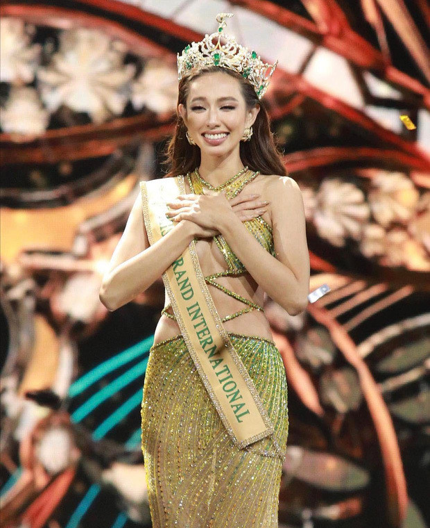 Học vấn 'đáng nể' của Hoa hậu Hòa bình Quốc tế 2021 Thùy Tiên