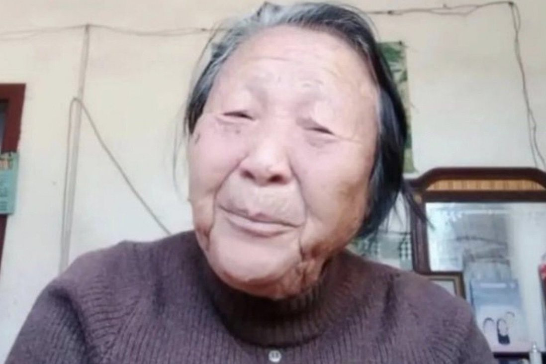 Câu chuyện buồn đằng sau cụ già gây sốt mạng tại Trung Quốc - 1