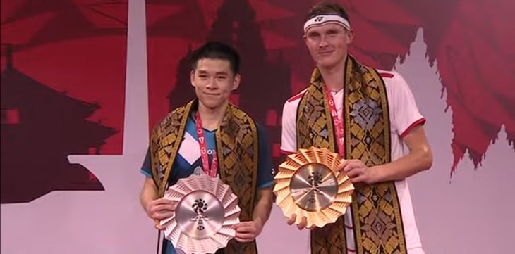 Axelsen hạ gục tay vợt Thái Lan để lên ngôi ở World Tour Finals - 1 Axelsen hạ gục tay vợt Thái Lan để lên ngôi ở World Tour Finals - 1