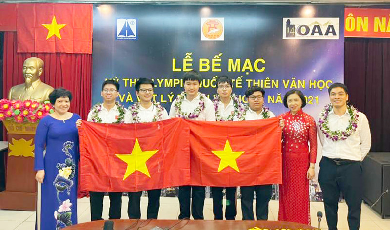 5 học sinh Việt giành huy chương Olympic quốc tế Thiên văn và Vật lý thiên văn - 1