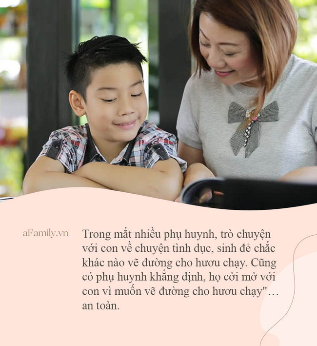 Con trai hỏi thế nào là THỦ DÂM, bà mẹ ở Hà Nội dùng ngón chân và quả dưa leo làm đạo cụ, trả lời con một cách tinh tế thế này-1