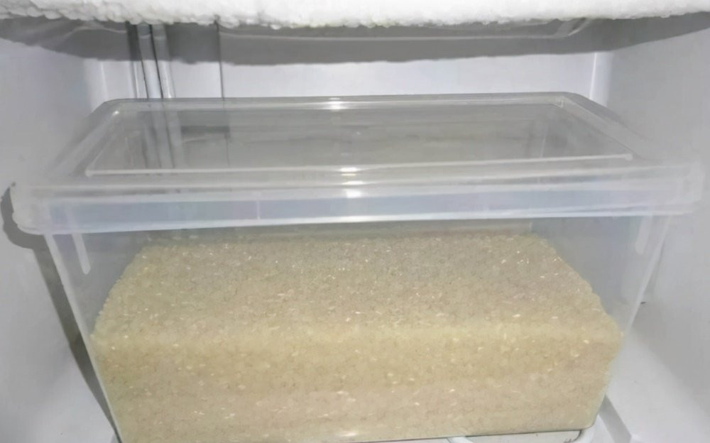 Gạo bị mọt có ăn được không? Học ngay mẹo nhỏ này để loại bỏ chúng nhanh chóng, gạo sạch bách chẳng còn một con-3