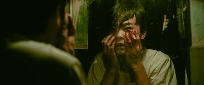 Khuôn mặt biến dạng vì acid, máu me phát sợ trong phim kinh dị Việt-5