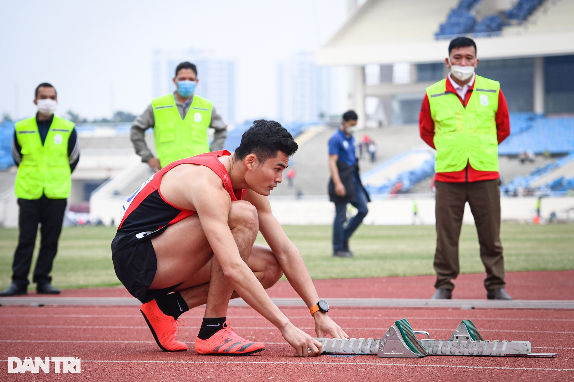 Lê Tú Chinh thống trị nội dung chạy 100m nữ ở giải điền kinh quốc gia - 10