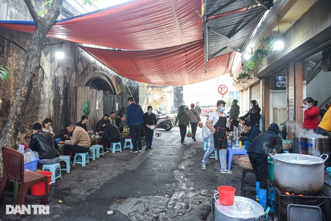 Quán phở mặn nhất Hà Nội, giá