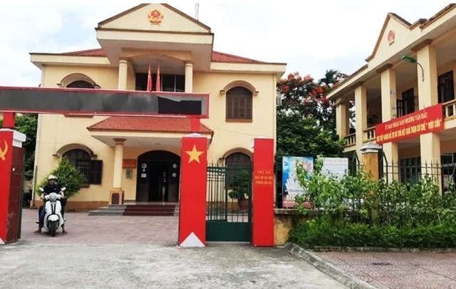 Hải Phòng: Tạm đình chỉ công tác 5 cán bộ, công chức - 1 Hải Phòng: Tạm đình chỉ công tác 5 cán bộ, công chức - 1