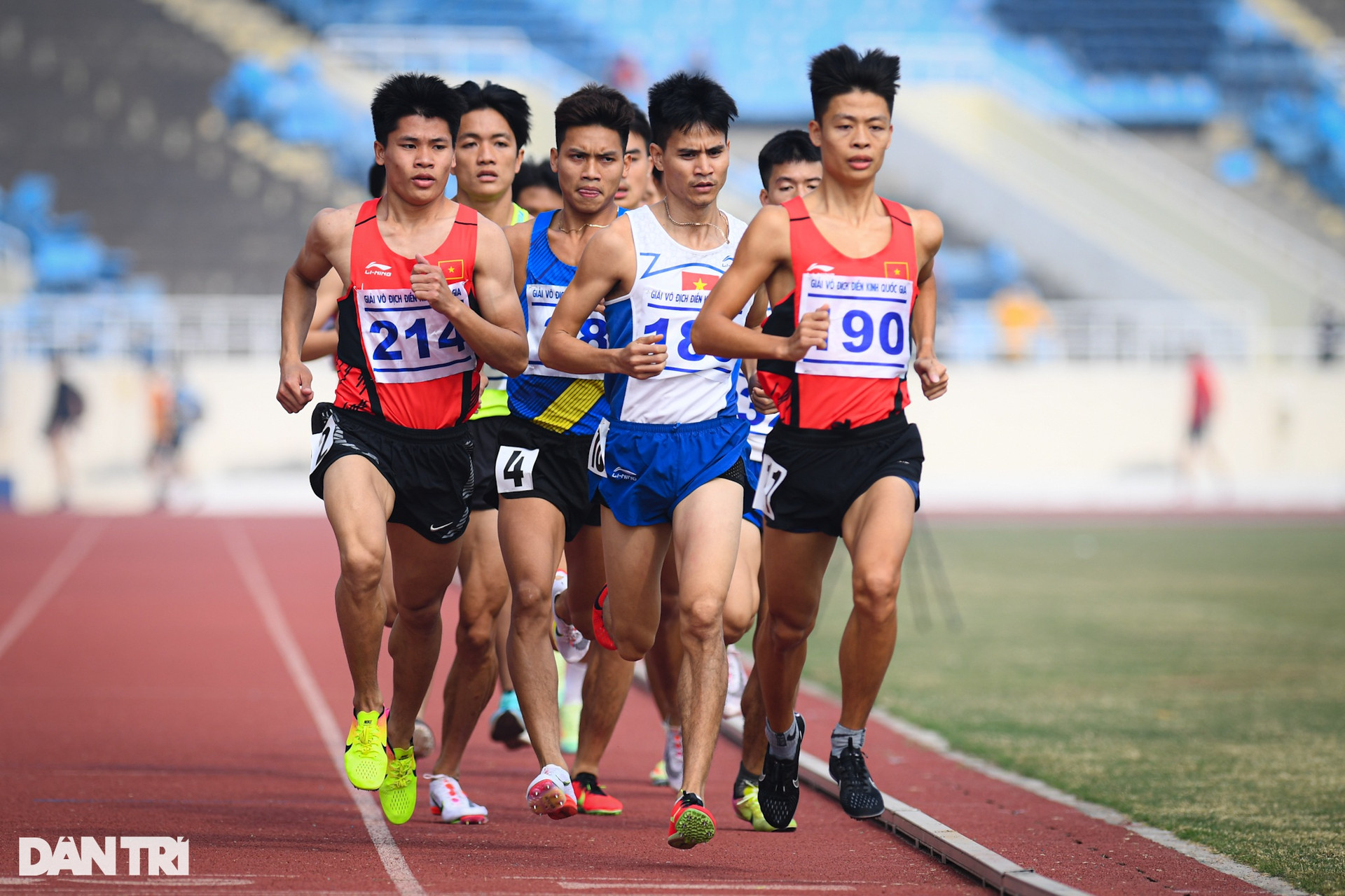 Nguyễn Thị Oanh phá kỷ lục tồn tại suốt 18 năm ở giải vô địch quốc gia - 12