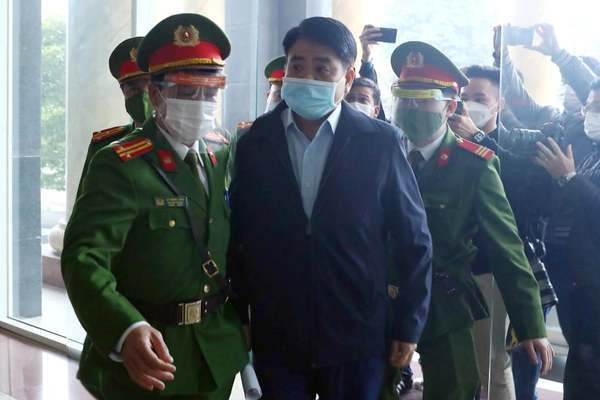 Ông Nguyễn Đức Chung đề nghị triệu tập nhiều người đến tòa