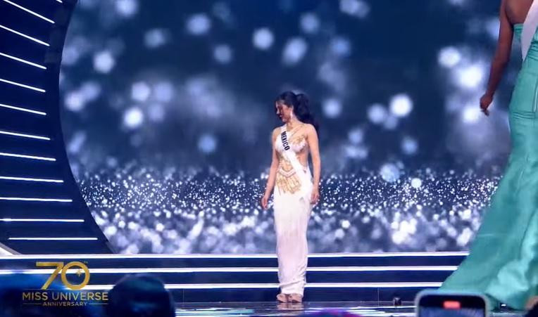 Bán kết Miss Universe 2021: Người xém ngã, người sấp mặt-10
