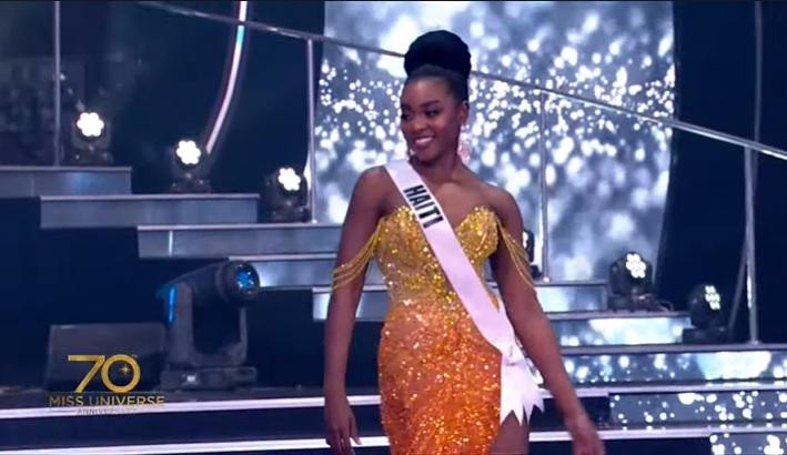 Thí sinh Miss Universe 2021 bị soi 1 váy dùng 2 cuộc thi-1