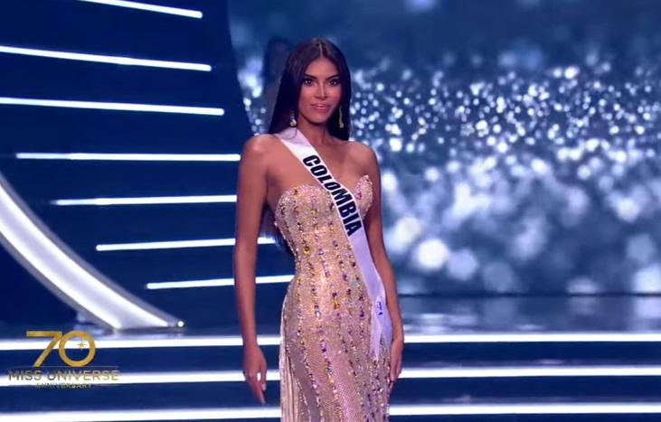 Thí sinh Miss Universe 2021 bị soi 1 váy dùng 2 cuộc thi-6