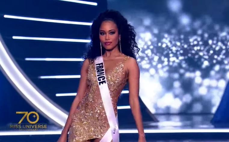 Thí sinh Miss Universe 2021 bị soi 1 váy dùng 2 cuộc thi-8
