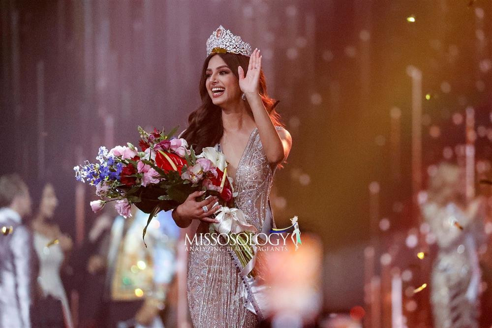 Tân Miss Universe đăng quang, một giám khảo khóc như mưa-4