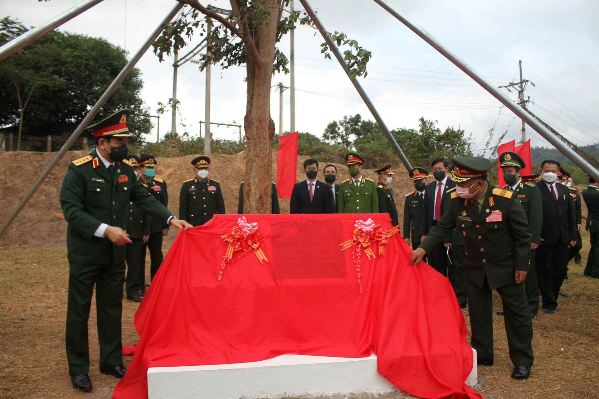 Việt Nam - Lào hợp tác quốc phòng toàn diện, xây dựng biên giới hòa bình - 5