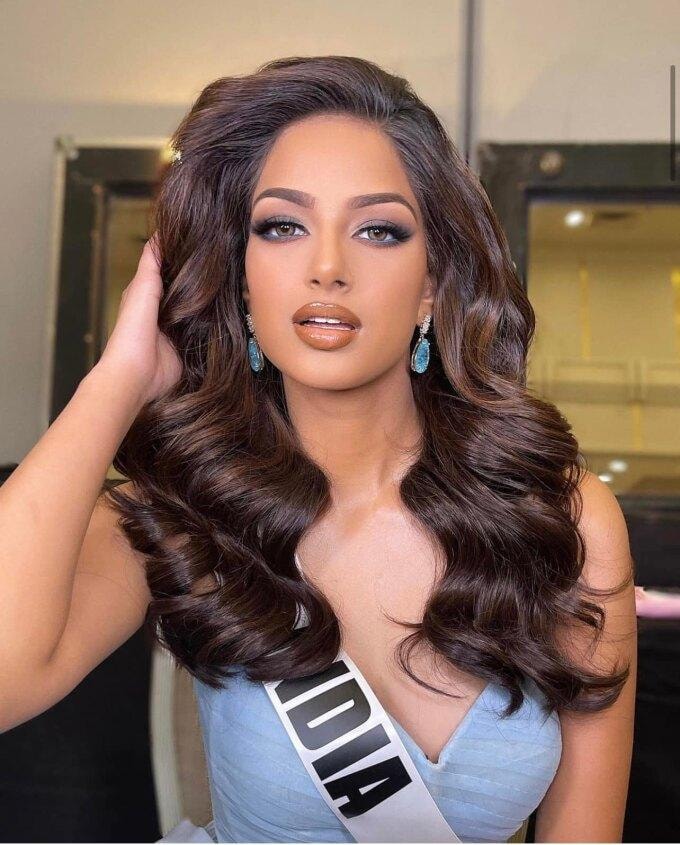 Tân Miss Universe mỗi lần diện trang phục truyền thống Ấn Độ đều gây mê-8