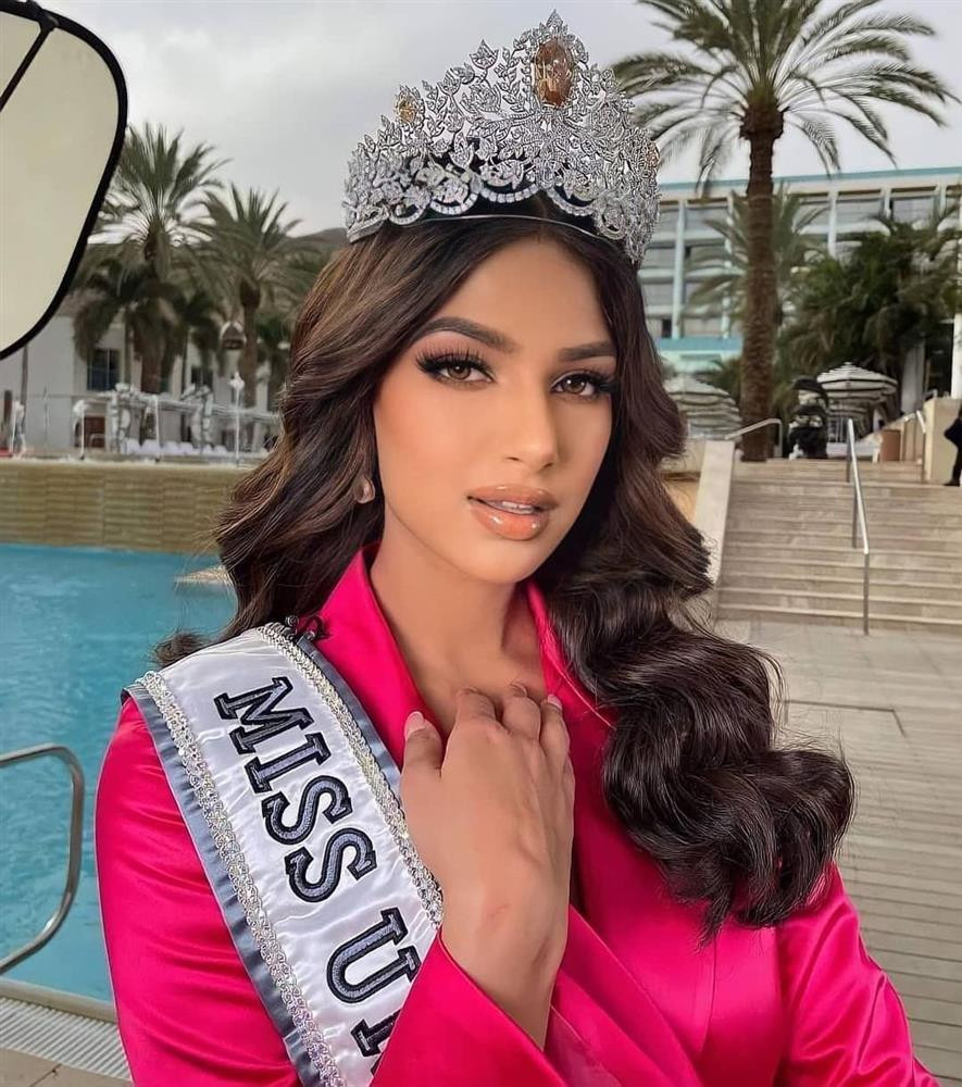 SỐC: Xuất hiện Miss Universe 2021 giả giống 100% bản thật-6