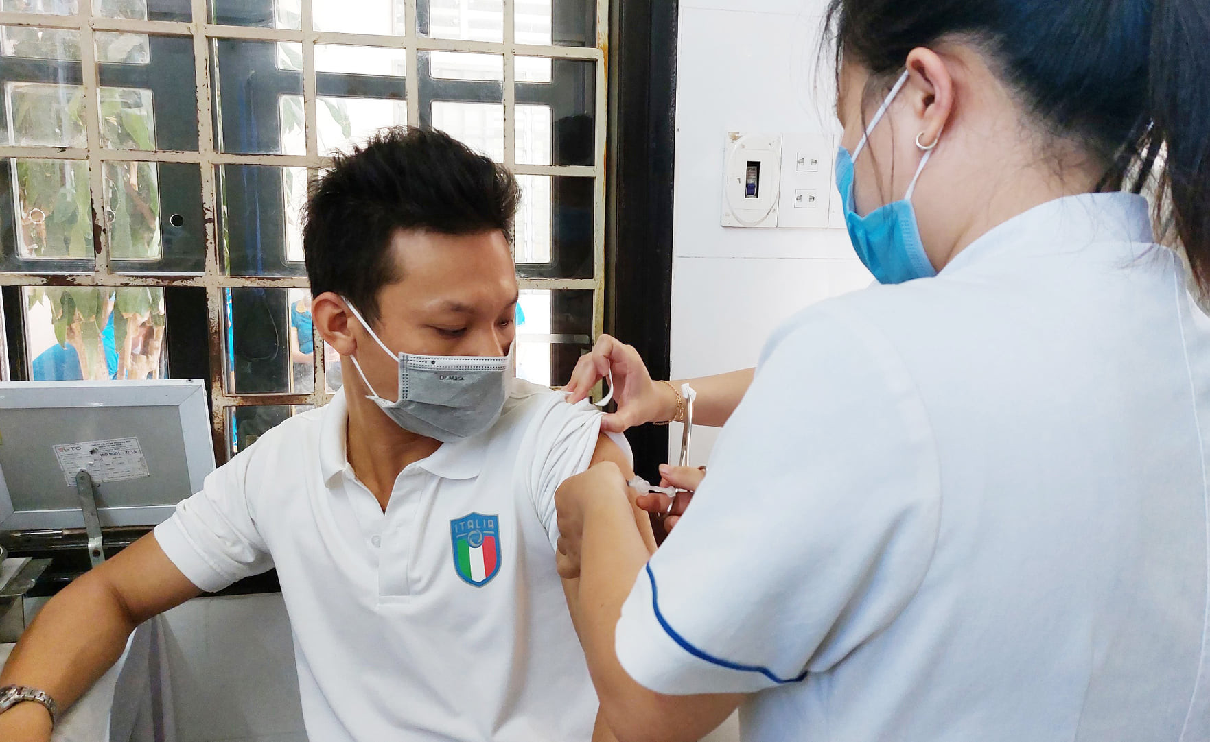 Thừa Thiên Huế: F0 từ chối tiêm vaccine COVID-19 phải trả phí điều trị? - 1
