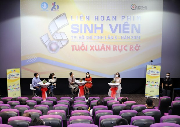 Khai mac Lien hoan phim Sinh vien Thanh pho Ho Chi Minh nam 2021 hinh anh 1