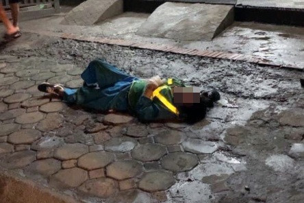 Hà Nội: Truy tìm xế hộp kéo lê nữ lao công dưới gầm - 1