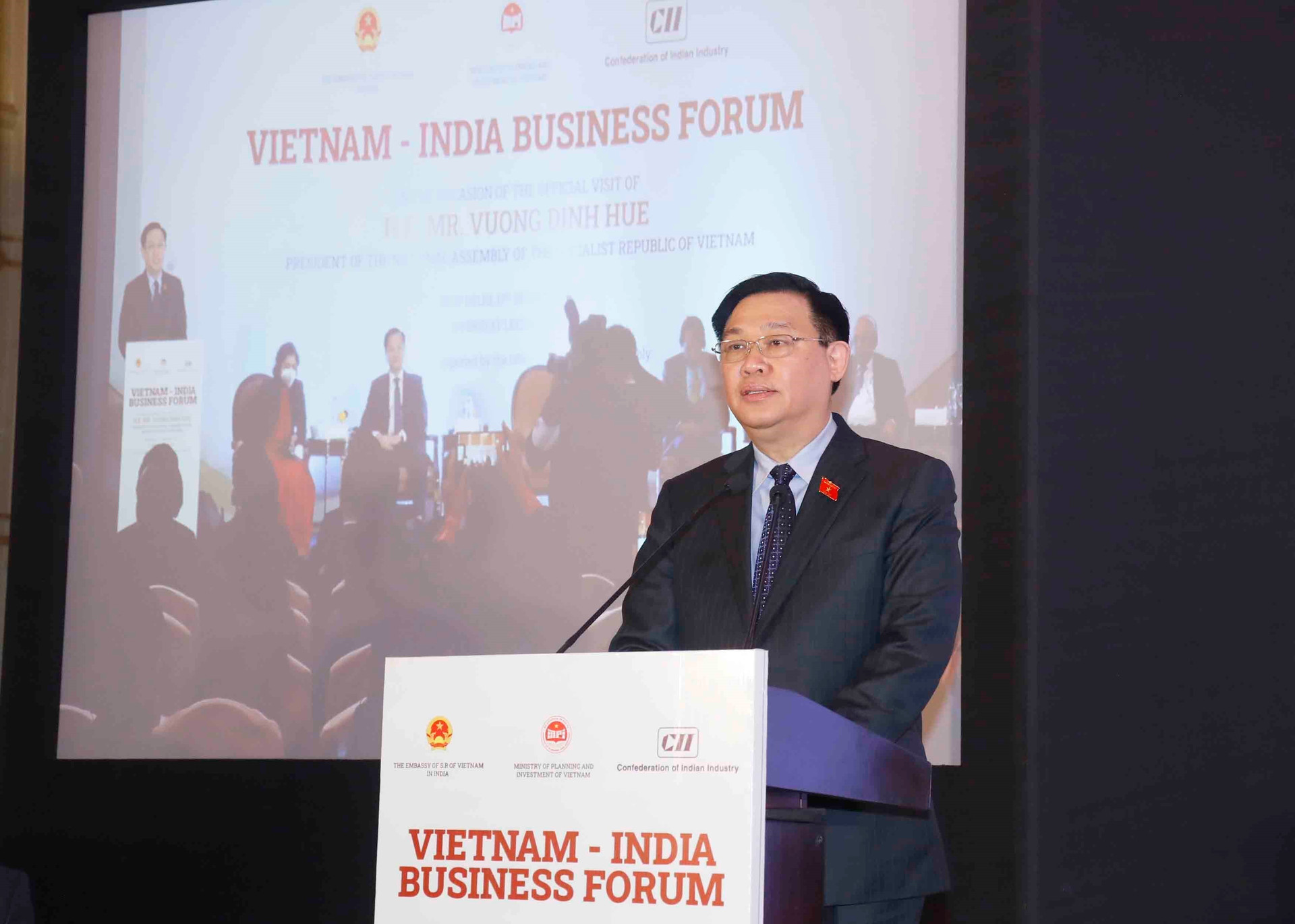 Chủ tịch Quốc hội chứng kiến lễ trao 12 thỏa thuận hợp tác Việt Nam - Ấn Độ - 1