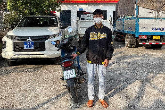 Mong nổi tiếng, nam thanh niên Quảng Ninh khoe clip 'bốc đầu' xe lên mạng