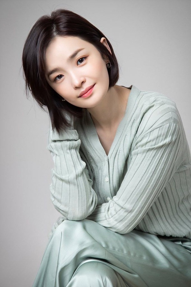 Chị đẹp Son Ye Jin quyến rũ trở lại phim trường sau Hạ cánh nơi anh - 4